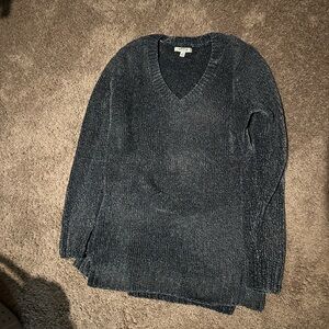 Orvis Dark Gray V-Neck Sweater for Women